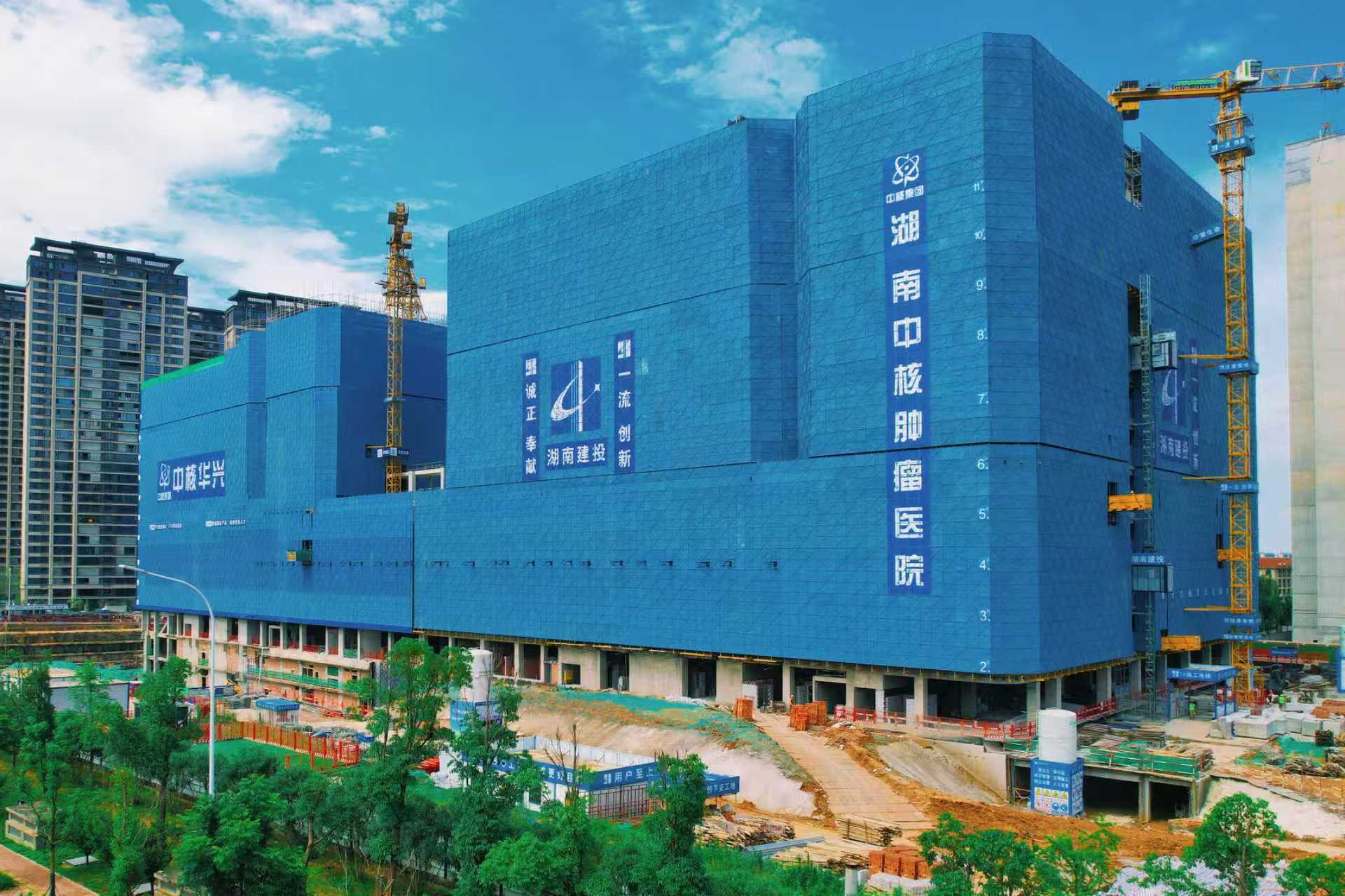 封顶后的主体建筑